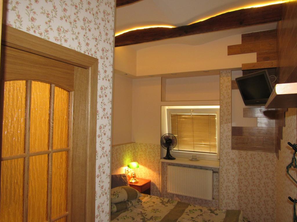Antik Apart Hotel Riga Esterno foto